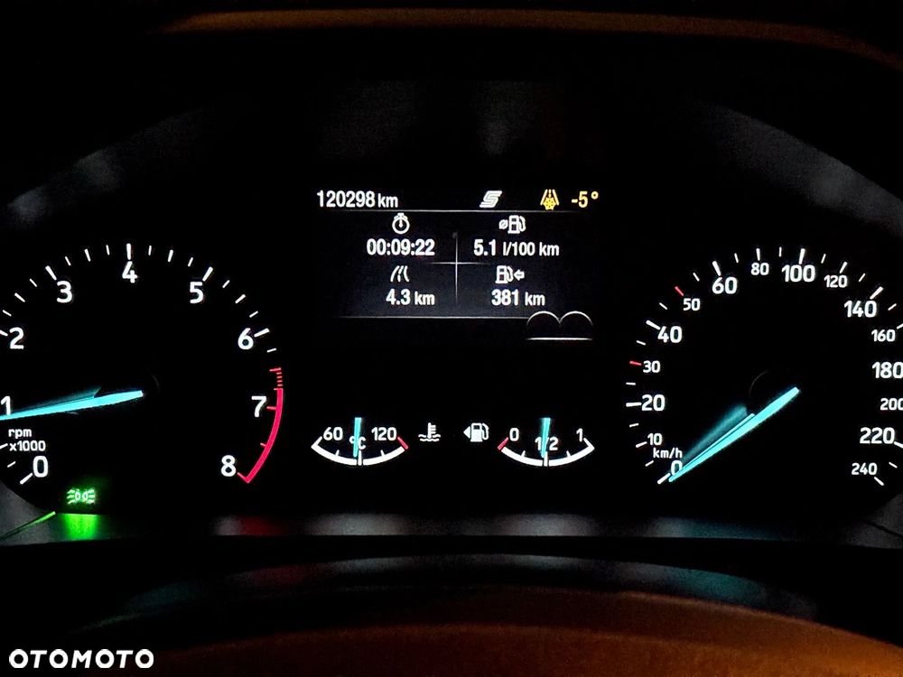 Ford Focus 1.0 EcoBoost Trend Edition - 13