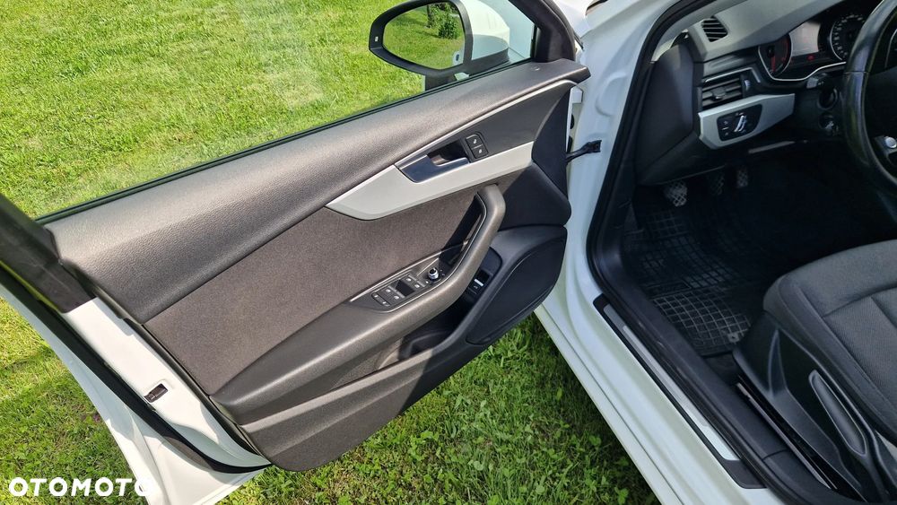 Audi A4 Avant 2.0 TDI - 22