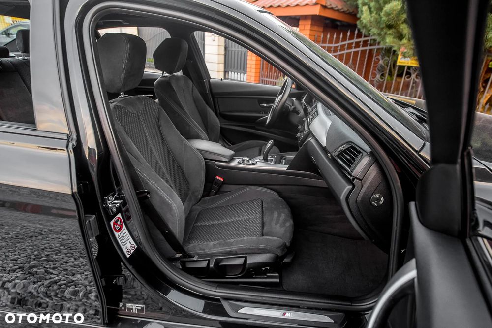 BMW Seria 3 320d Sport-Aut Blue Performance Sport Line - 20
