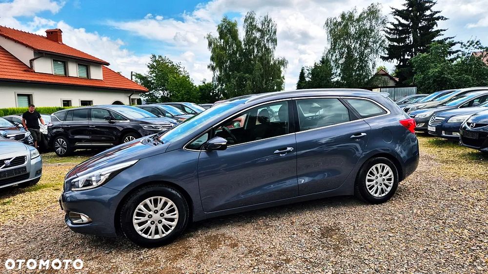 Kia Ceed 1.6 GDI Platinum Edition - 23