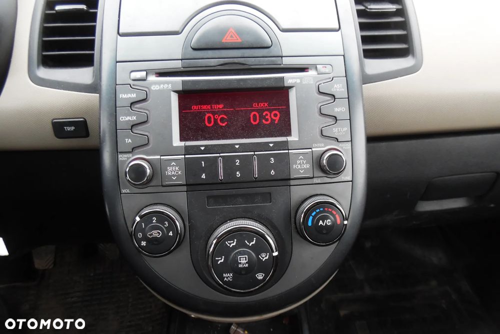 Kia Soul 1.6 CRDi L - 13