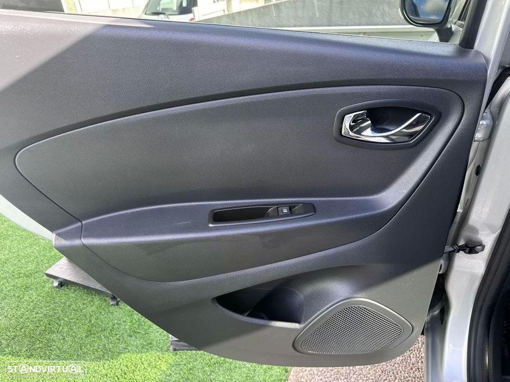 Renault Captur (ENERGY) dCi 90 EDC LIMITED - 37