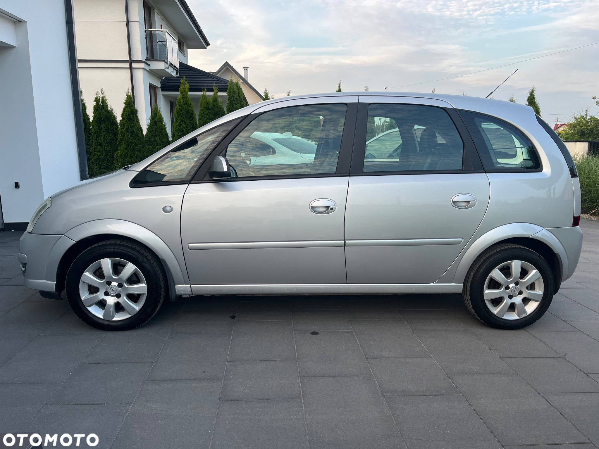 Opel Meriva 1.6 16V Cosmo - 2