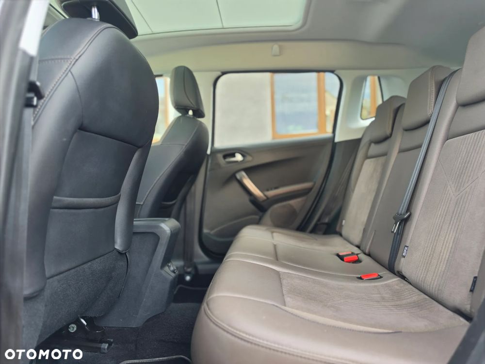 Peugeot 2008 - 19