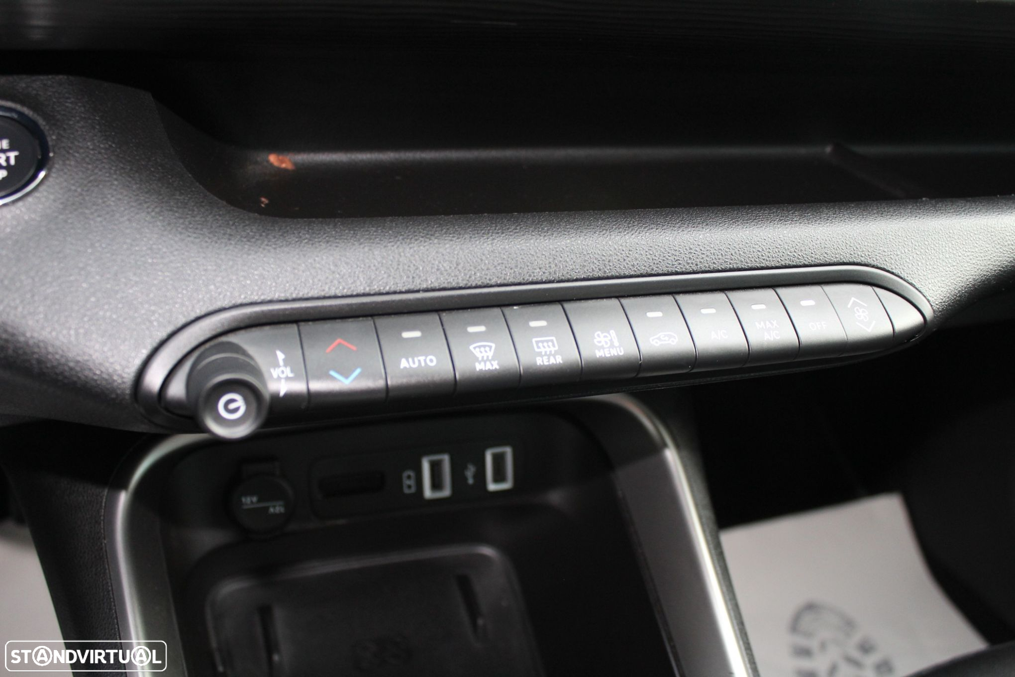 Jeep Avenger 1.2 GSE T3 Altitude - 12