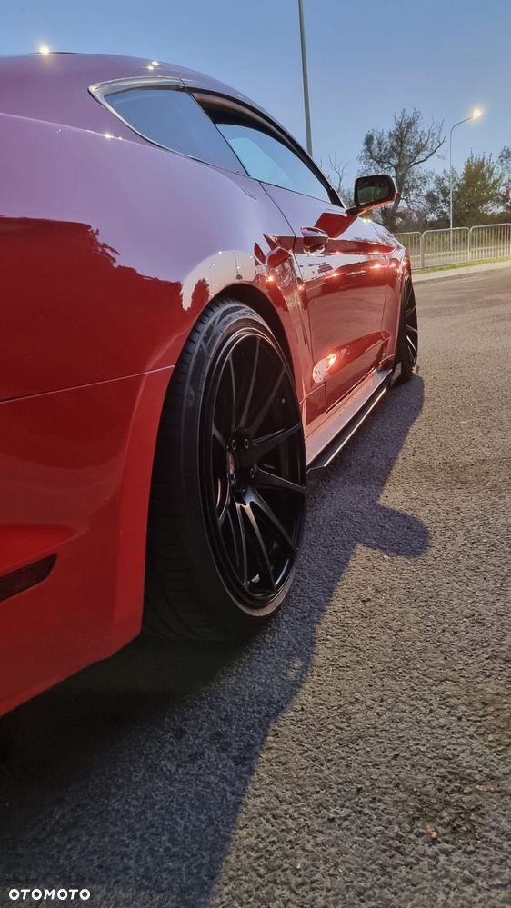Ford Mustang - 10