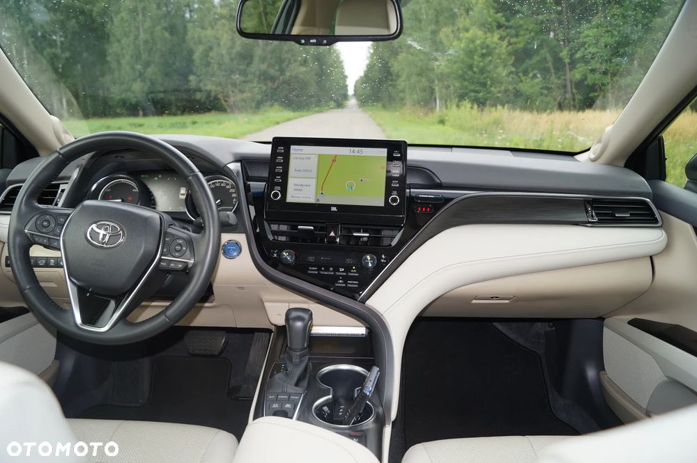 Toyota Camry 2.5 Hybrid Executive CVT - 14