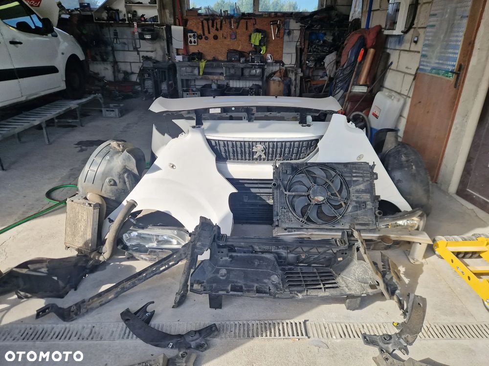Sprzedam kompletny przód do peugota Experta 2019 - 4