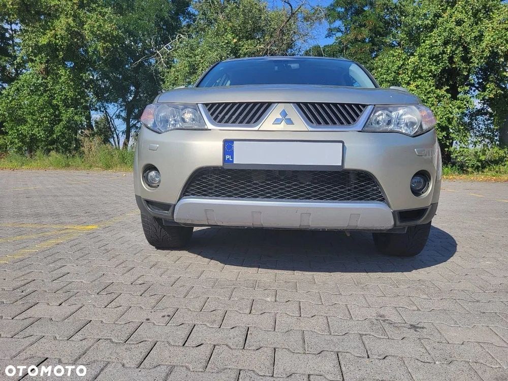 Mitsubishi Outlander 2.4 Instyle CVT - 2