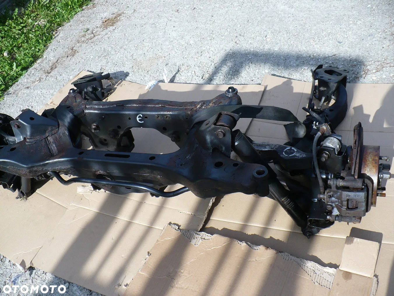 QASHQAI J10 07-13 BELKA ZAWIESZENIE TYL 4WD  EU. ORYGI. - 2