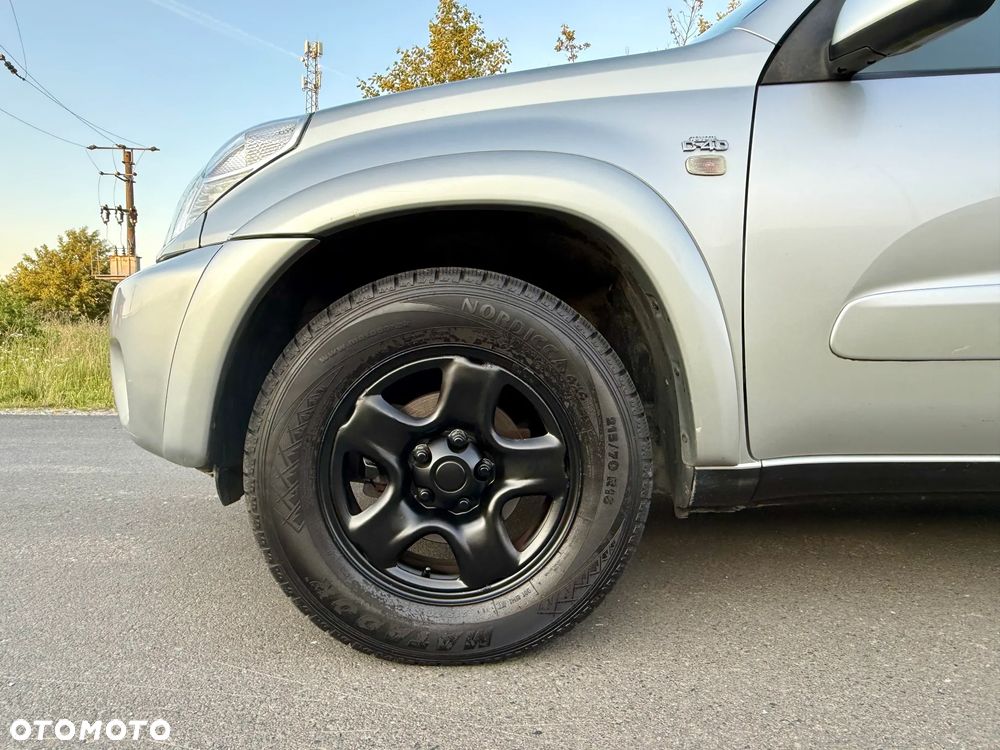 Toyota RAV4 D-4D 4x4 Sol - 24
