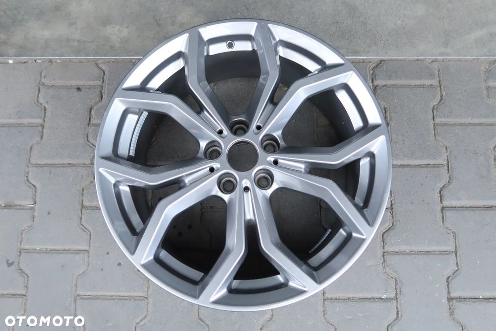 C504A Felga BMW 6877238 7,5x19et32 - 1