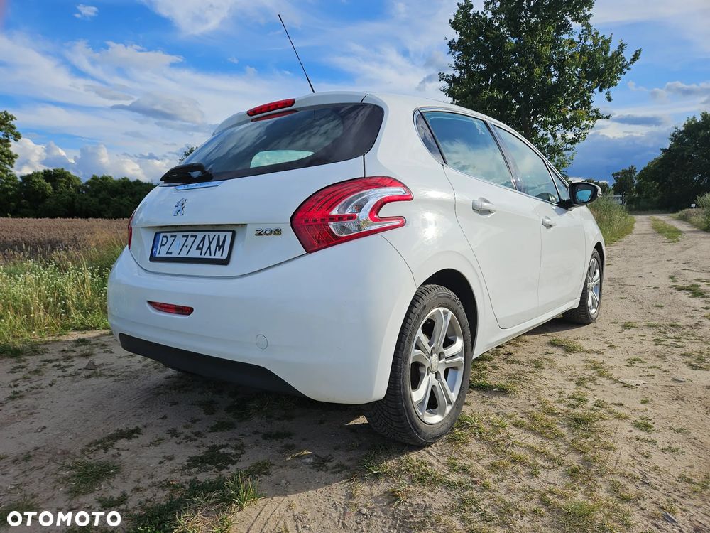 Peugeot 208 82 VTI Allure - 16
