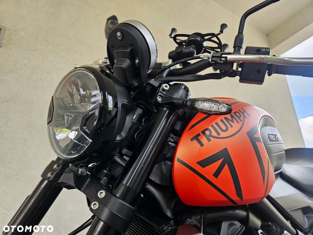 Triumph Trident - 13