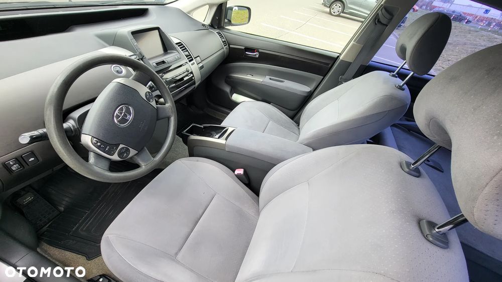 Toyota Prius 1.5 VVT-i Sol - 6
