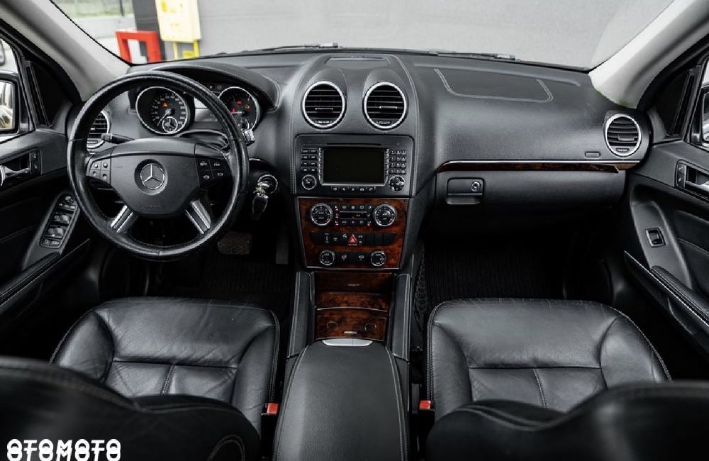Mercedes-Benz GL 320 CDI 4Matic 7G-TRONIC - 24