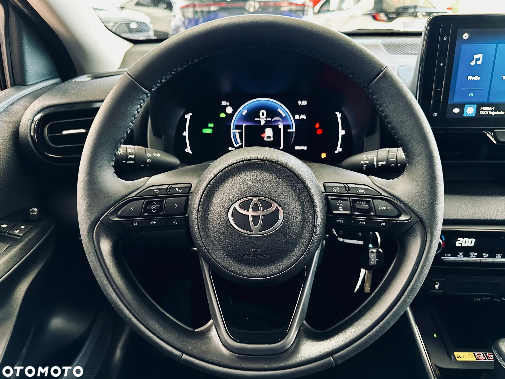 Toyota Yaris Hybrid 1.5 Style - 18