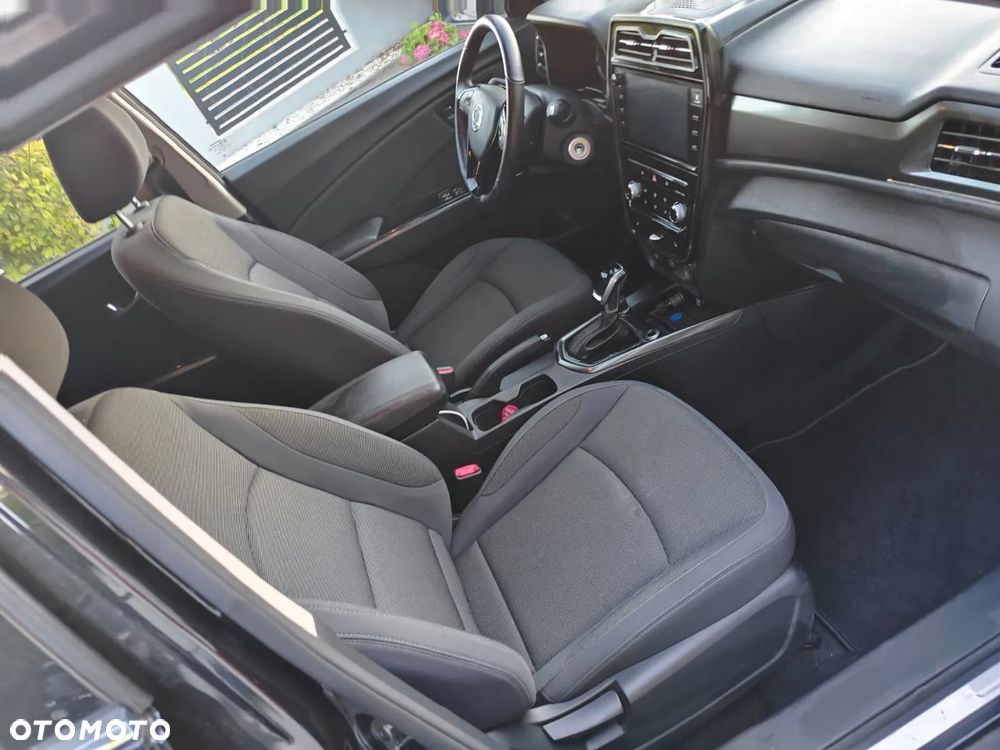 SsangYong/KGM Tivoli 1.5 T-GDi 2WD Automatik Black - 17