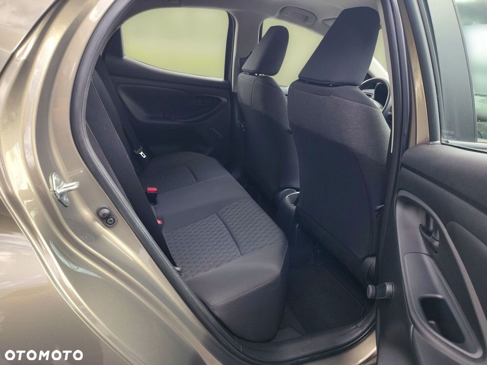 Toyota Yaris 1.5 Comfort CVT - 11