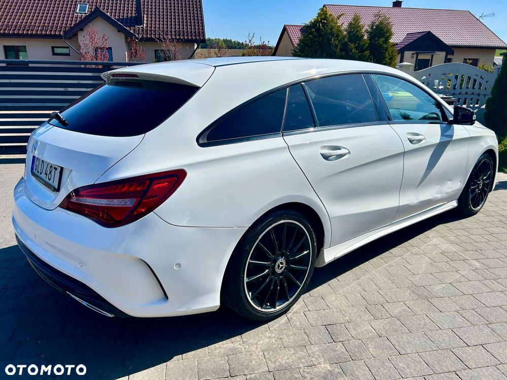 Mercedes-Benz CLA 180 7G-DCT AMG Line - 3