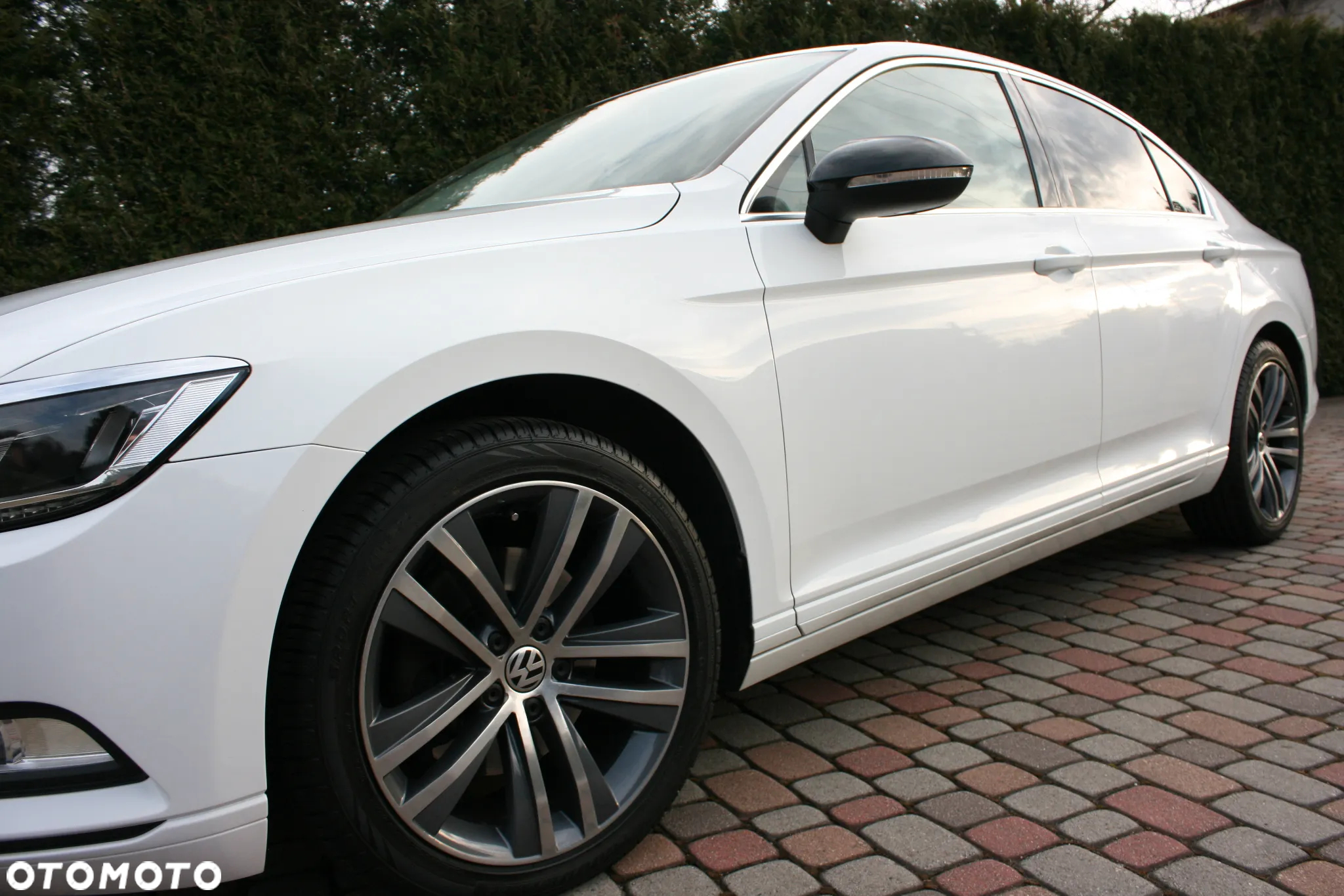 Volkswagen Passat 2.0 TDI Business DSG - 9