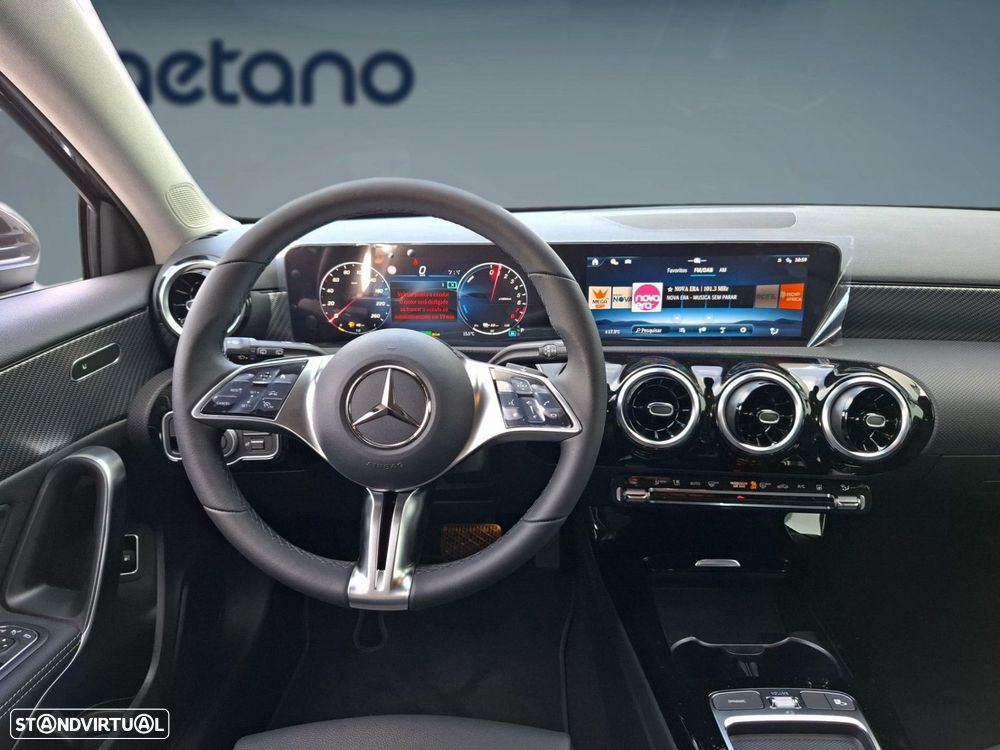 Mercedes-Benz A 250 e - 13