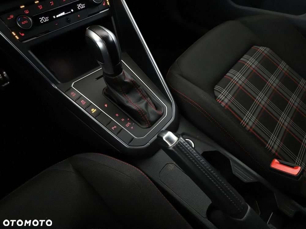 Volkswagen Polo 2.0 TSI GTI DSG - 30
