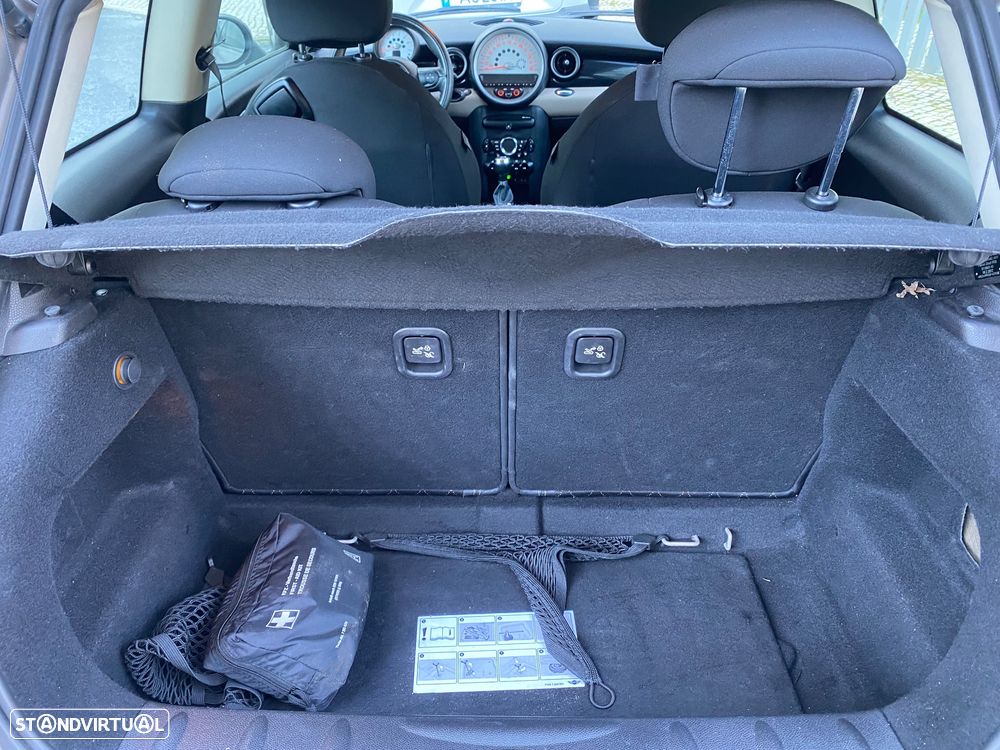 MINI 3 Portas One D - 18