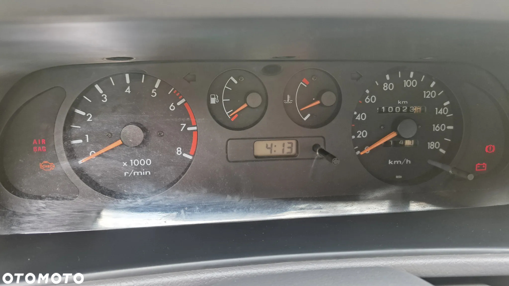 Nissan Terrano II 2.4 SR - 35