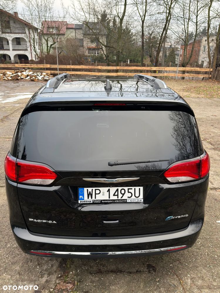 Chrysler Pacifica - 8