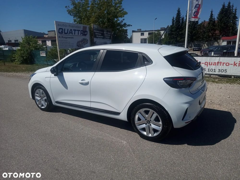 Renault Clio - 11