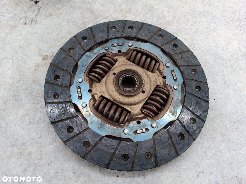 SPRZĘGŁO KOMPLETNE SKODA OCTAVIA II 030105271D 700296 700295  VALEO 1.6 FSI - 9