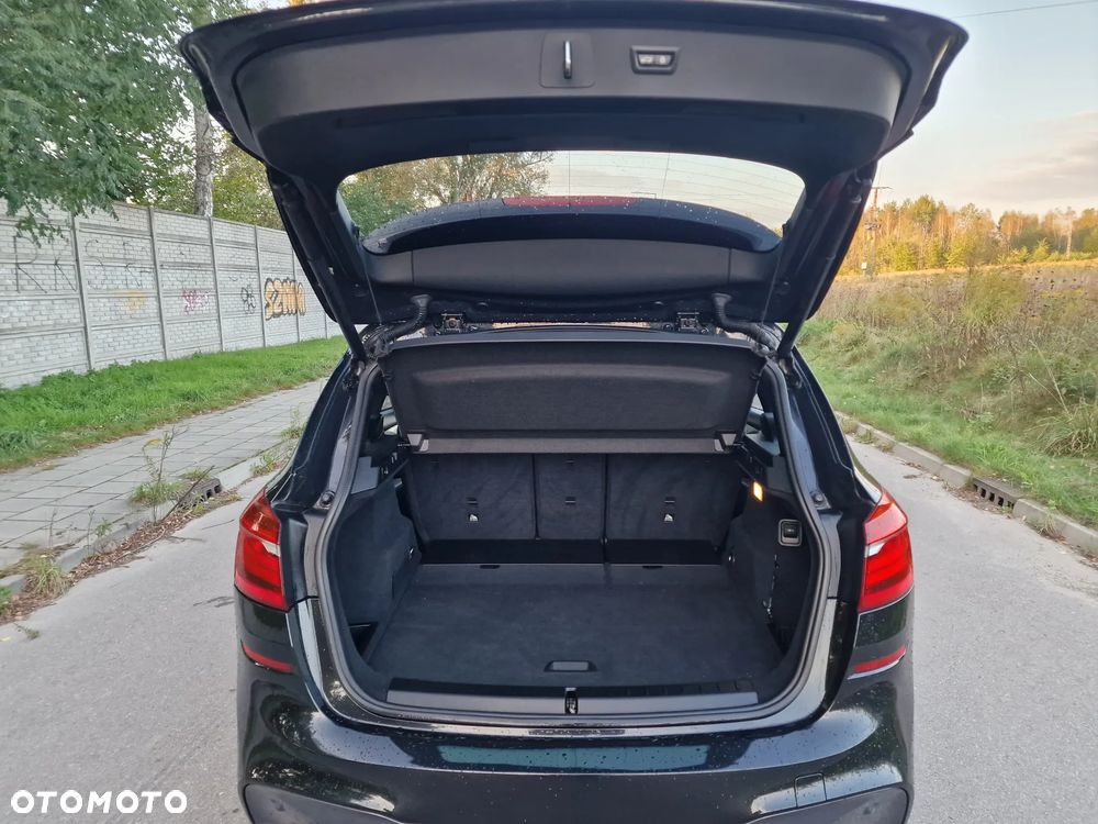 BMW Seria 2 220d xDrive M Sport - 8