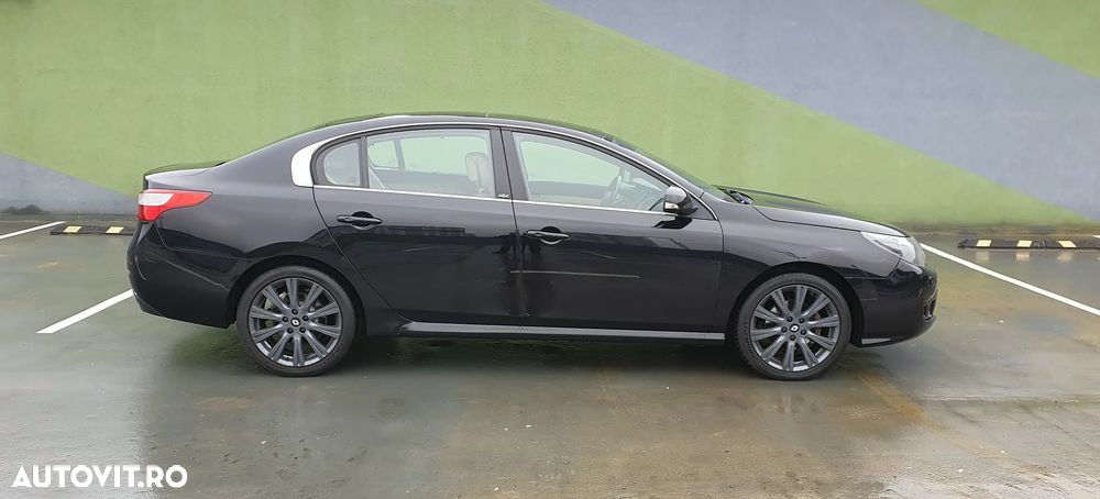 Renault Latitude 2.0 dCi Initiale Aut. - 9