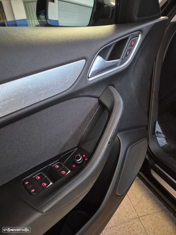 Audi Q3 2.0 TDI quattro S-tronic - 36