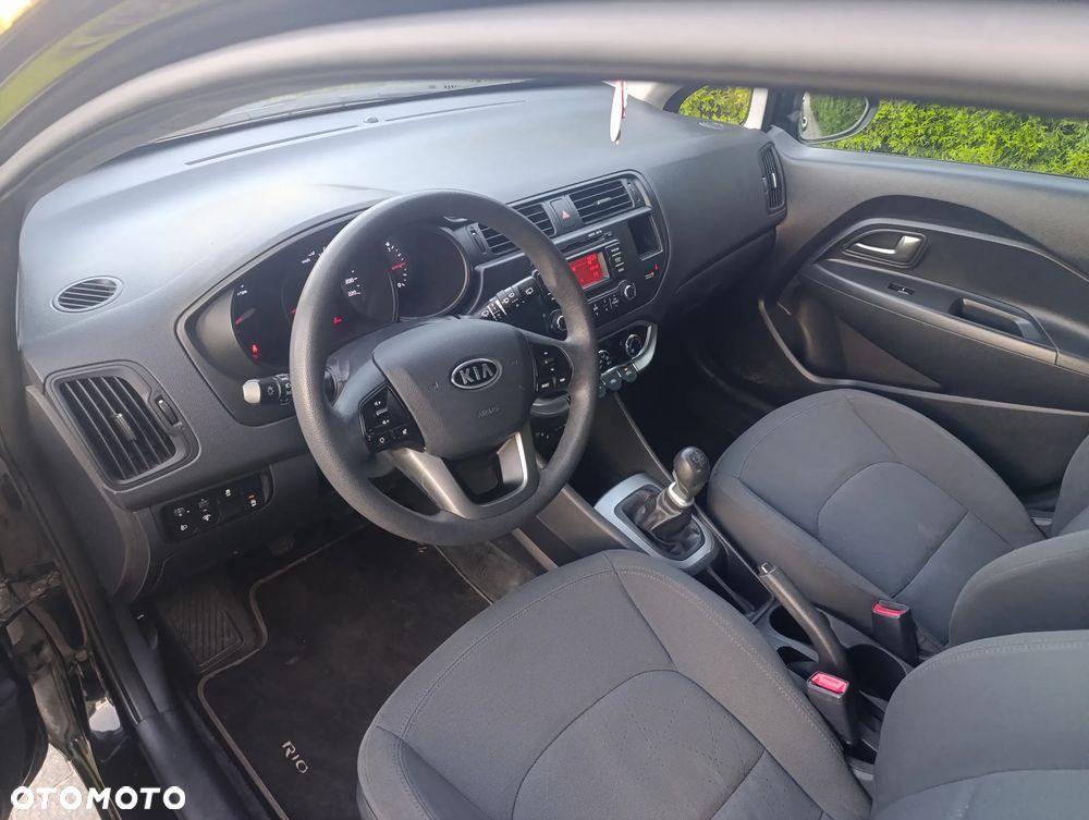 Kia Rio 1.1 crdi L - 11