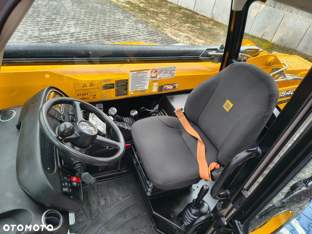 JCB 540-140 2021r - 23