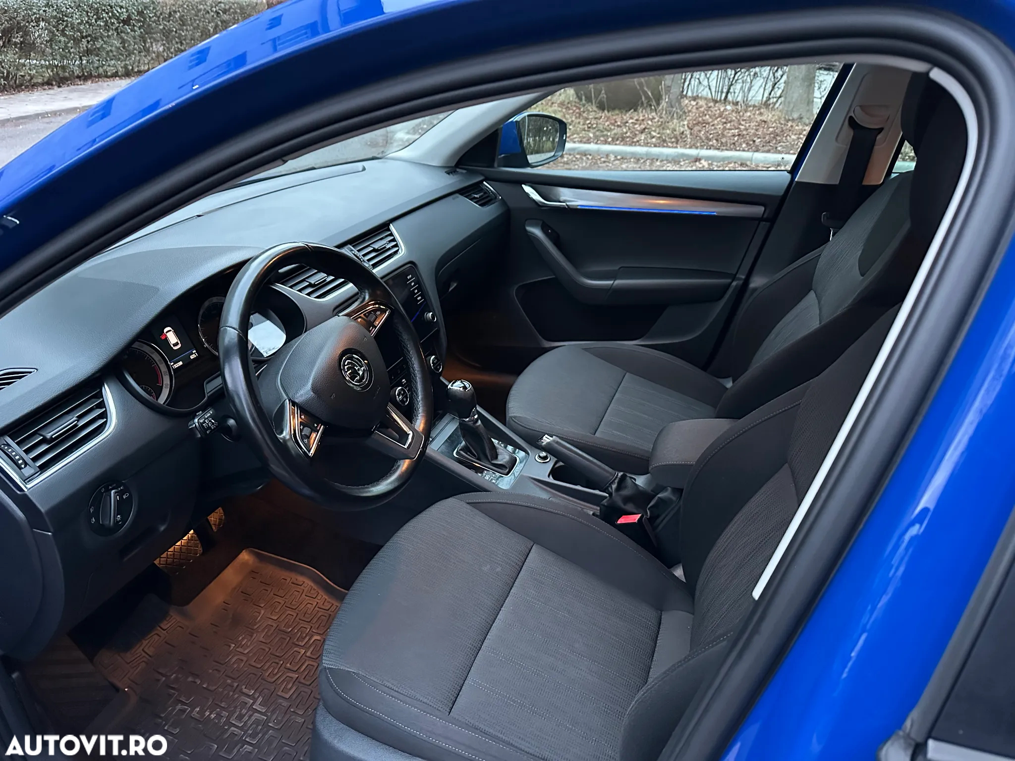 Skoda Octavia 2.0 TDI DSG Style - 8