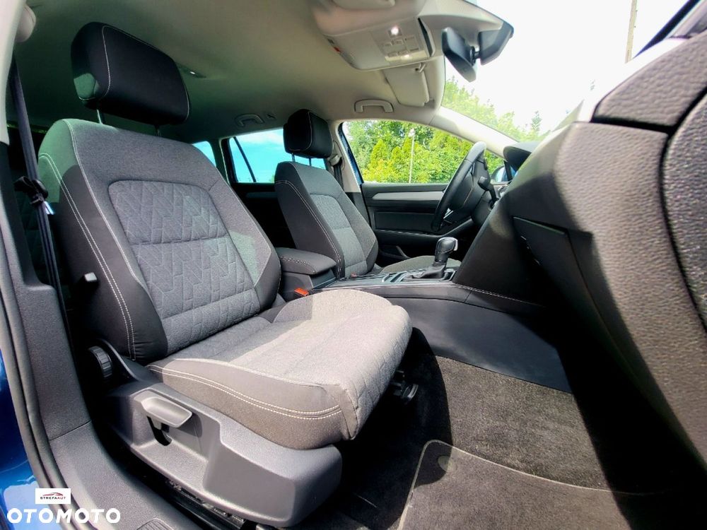 Volkswagen Passat - 7