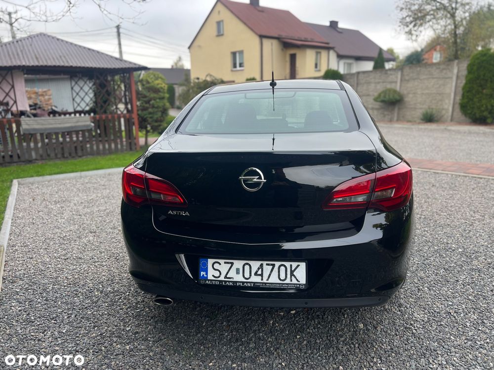 Opel Astra 2018 photo 4
