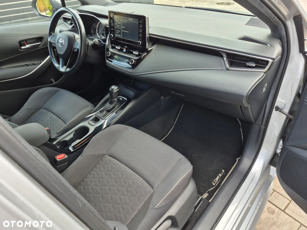 Toyota Corolla 2.0 Hybrid Comfort - 9