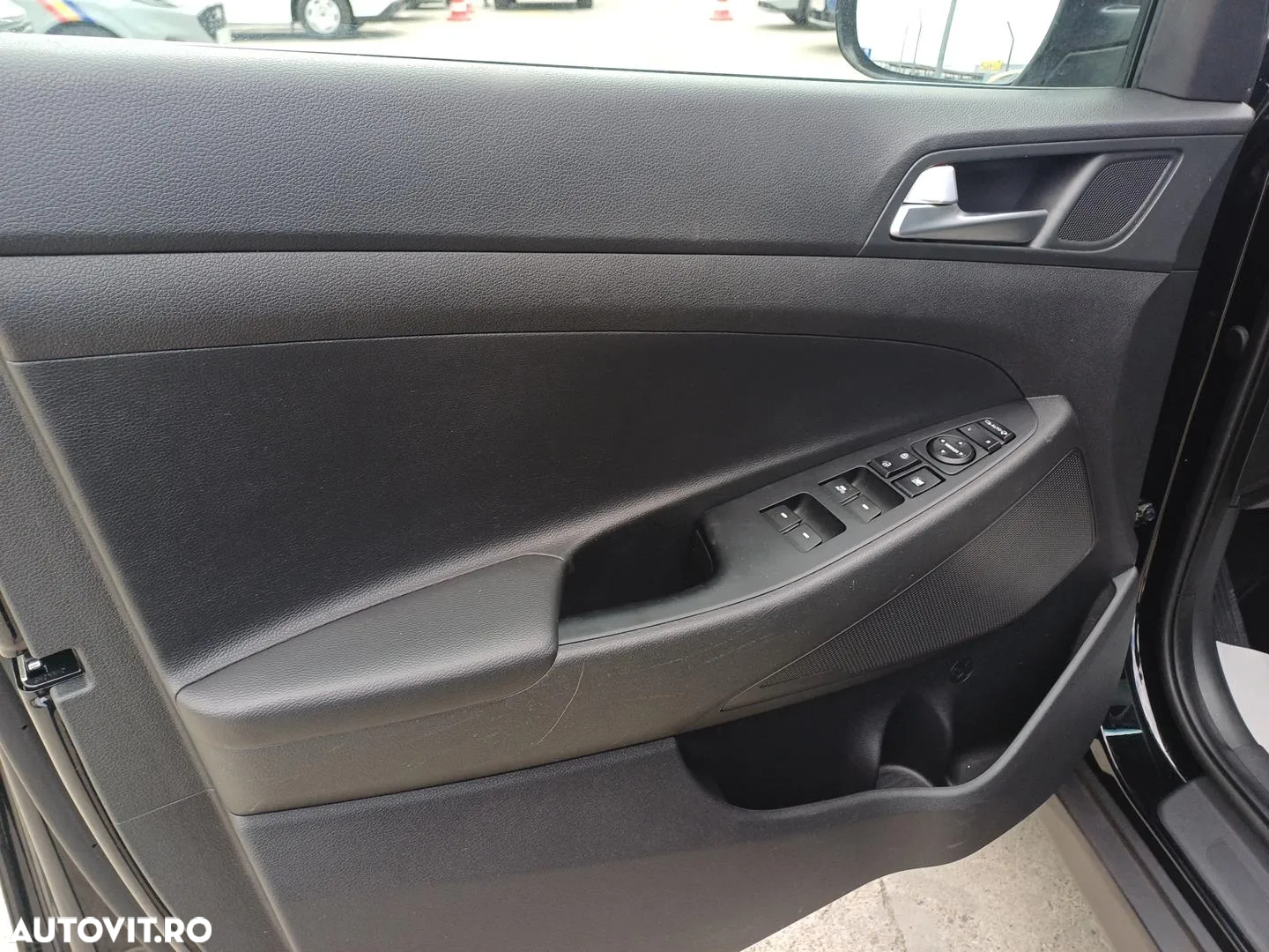 Hyundai Tucson 2.0 CRDI 4WD Automatik Style - 26