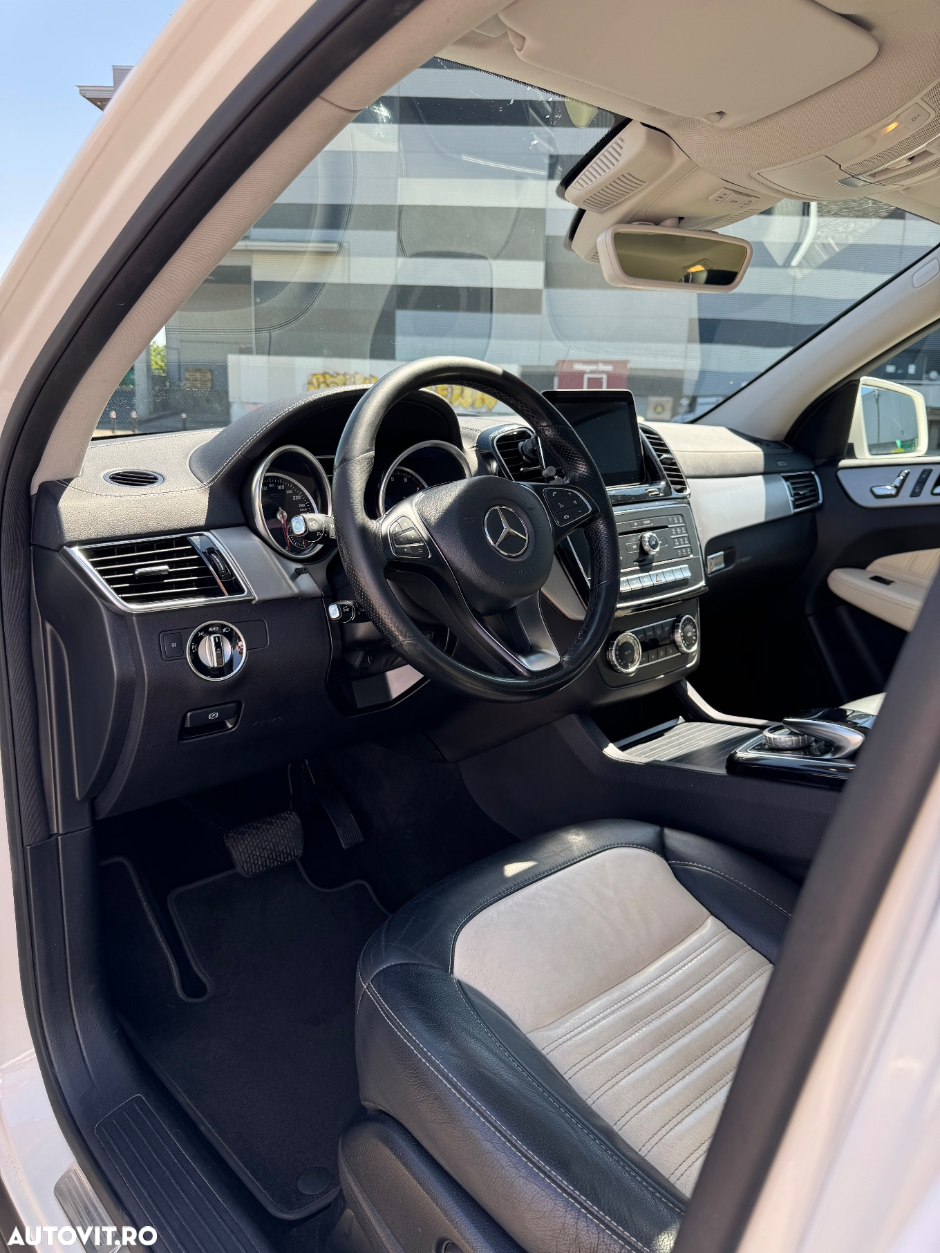 Mercedes-Benz GLE 400 4MATIC - 15