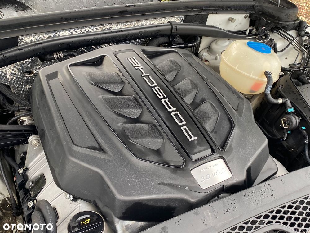 Porsche Macan S - 7