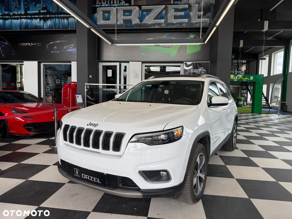 Jeep Cherokee - 1