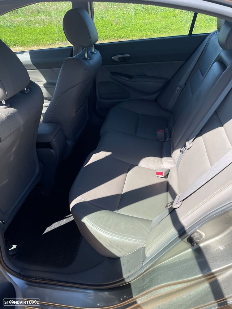 Honda Civic 1.3 DSI i-VTEC Hybrid Confort - 6