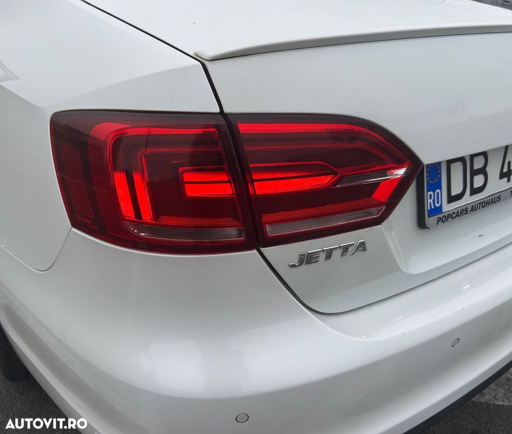 Volkswagen Jetta - 25