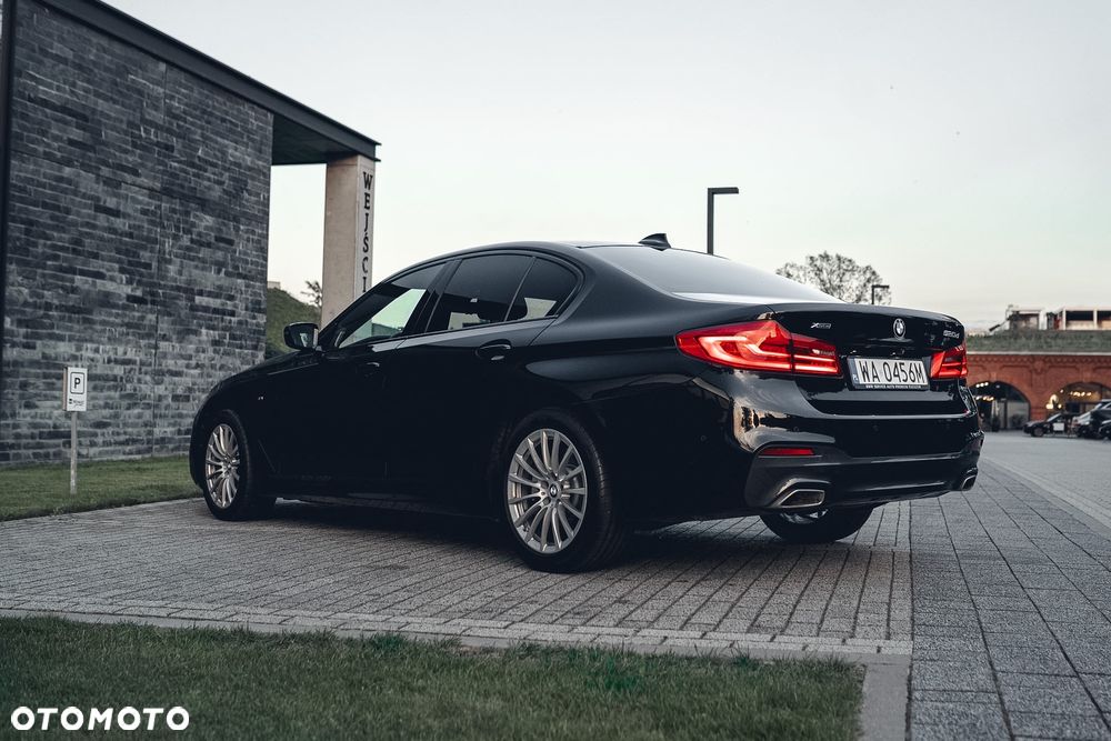 BMW Seria 5 520d xDrive M Sport sport - 4