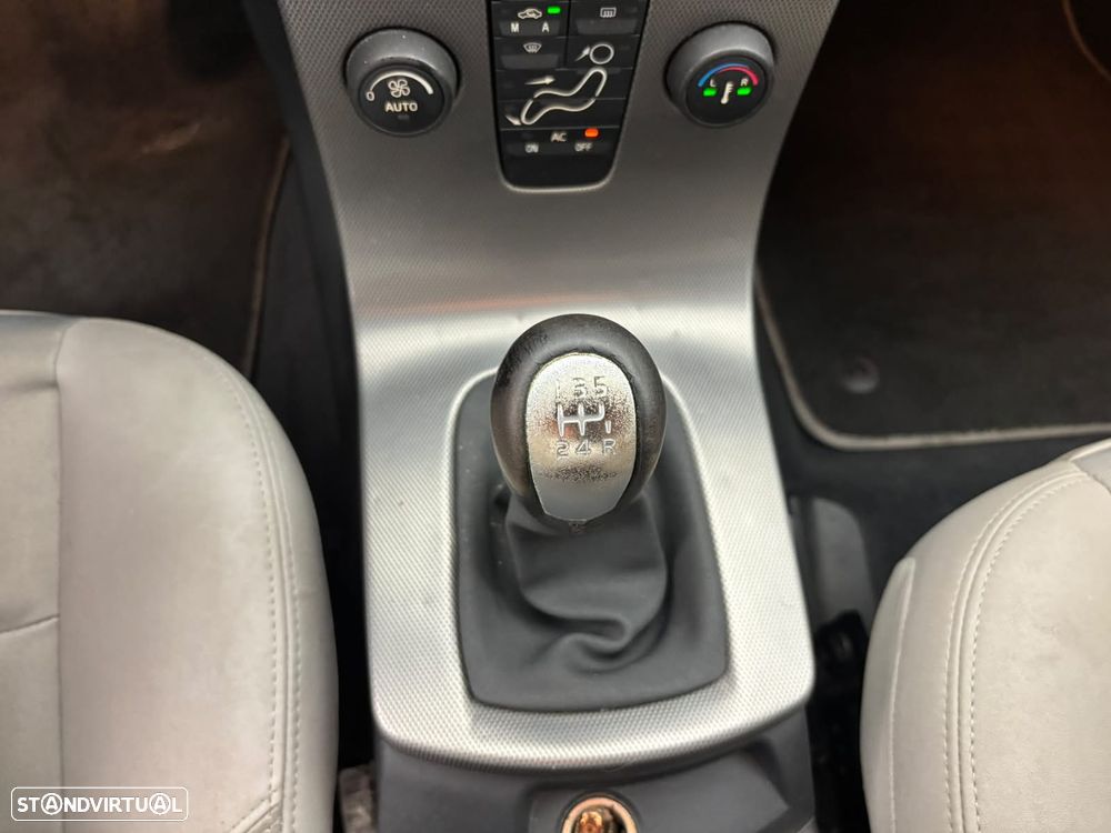 Volvo V50 1.6D - 11