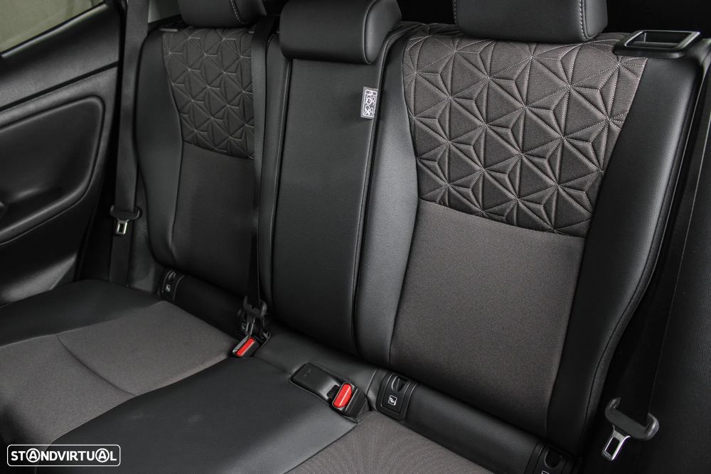 Toyota Yaris Cross 1.5 HDF Luxury - 13